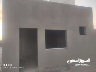  1 نعمل كافة اعمال القصارة وترميم المباني