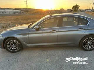  5 BMW 530E 2018 PLUG IN HYBRID