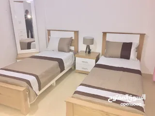  6 خلف الجاسمن مباشرة