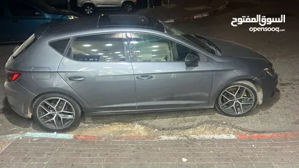  2 ليون. Fr. مع فتخه. اتومتتيك. ليد زنون بسعرررر حرق حرق