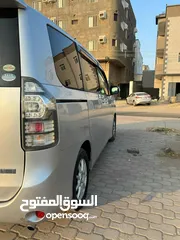  6 Toyota Voxy تويوتا فوكسي سلق  2012