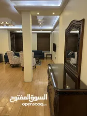  28 شقة مفروشة ثلاث غرف نوم للعائلات