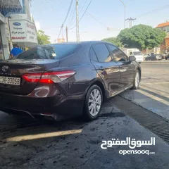  10 تويوتا كامر 2018 LE ليثيوم بلادها وارد امريكي