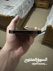  8 آيفون 14 برو ماكس بحالة وكاله مع شحن وكرتون مساحة 128 جيجا  بطارية 85٪؜ استعمال سنتين فقط وارد كندي