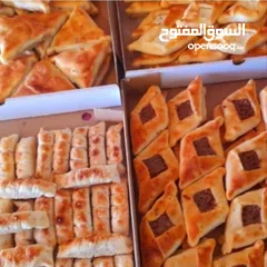  6 مطعم معجنات للبيع يعمل منذ 1995لغايه الان بشكل ممتاز  موقع ممتاز وله زبائن تبحث عن الجوده والطعم