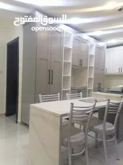  3 مطبخ خشب للبيع (مطبخ عرض غير مستعمل)
