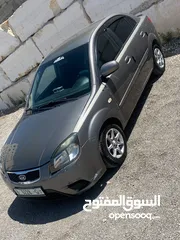  1 كيا ريو 2011