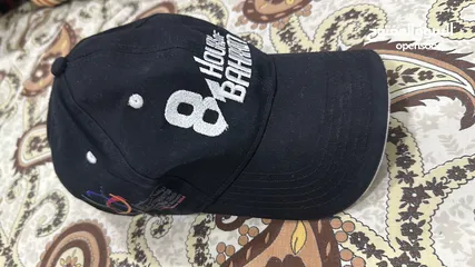  1 للبيع مجموعة من القبعات من حلبة البحرين الدولية أصليين لا يفوتك جد For sale original hats from BIC