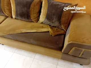  2 طقم كنب شبه جديد 9 مقاعد مخمل تفصيل