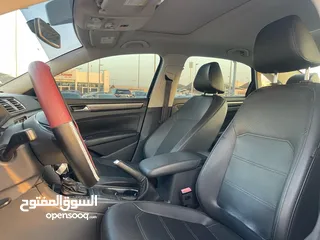  8 Volkswagen Passat 4V American 2017