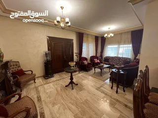  8 شقة للبيع في أجمل مناطق عمان في تلاع العلي الشمالي بإطلالة خلابة و تصميم ولا أروع و بمساحات 180م