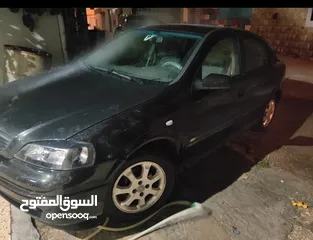  3 غرفة جديدة  دهان جديد  جير عادي 5 غيار  تسير 280 الف كم