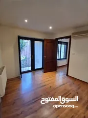  12 شقة فارغة - الشميساني - ارضي - حديقة - 300م داخلي - 100م خارجي