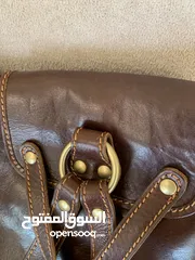  9 حقيبة ظهر جلد اصلي من ايطاليا للصبايا