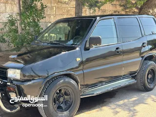  8 جيب نيسان تيرانو موديل 1995