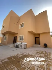  1 للايجار بالكامل عمارة 13شقة بحي النموذجية وسط الرياض