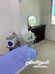  3 للبيع صالون سيدات مرخص وشغال في اكتر مناطق ابو نصير حيوية