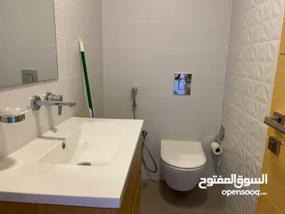  11 شقة للبيع في برج بالجفير