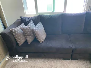  3 طقم كورنر بحالة ممتازة