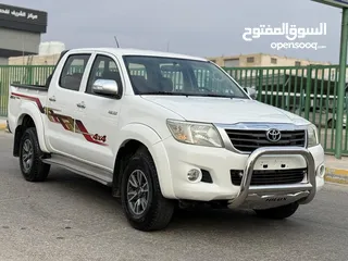  9 Toyota Hilux 2012.  4x4