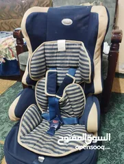  1 مقعد اطفال للسياره  مستعمل نظيف بحال وكالة