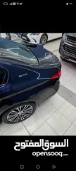  2 BMW 530E 2019