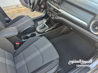  4 كيا سيراتو 2021 دهان الشركة الأصلي السيارة بحالة الشركة داخلية بوضع ممتاز جدا