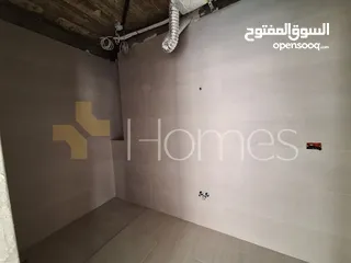  10 شقة طابق اول للبيع في عبدون بمساحة بناء 250م
