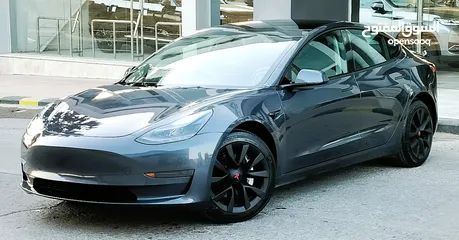  24 تيسلا 2023 MODEL 3 فحص كامل 4 جـيـد ممشى قليل 20 الف بحالة الوكالة لون فيراني مميز بسعر محرووق ولقطة