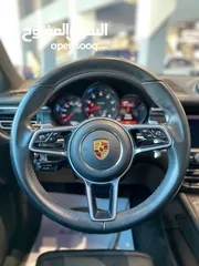  9 Porsche Macan 2021