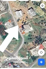  6 ارض سكنيه في ابو نصير، قراية 800 متر تقع على شارعين أمامي خلفي، منسوب خفيف، بعد مستشفى الرشيد
