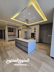  2 شقة ارضية من ضمن فيلا مطله في الظهير مع حديقة و كراج