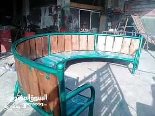  16 جلسات خارجية و مقاعد