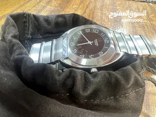  9 لاصحاب الذوق الرفيع ساعة سويسرية اصلية 100%ماركة هيرميس HERMES  استخدام بسيط جدا بسعر ممتاز