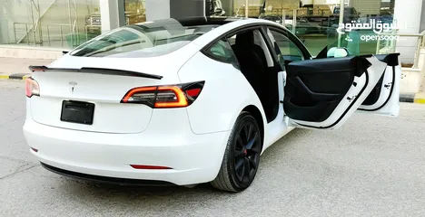  14 تيسلا 2022 model 3 فحص كامل 4 جـــيـــد بدون ملاحظات بودي (كرت ابيض) بحالة الوكالة بسعر لقطة ومحرووق