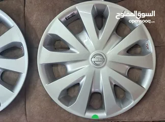  3 للبيع طاسات أصليات وكالة طيس نيسان  Tire cover