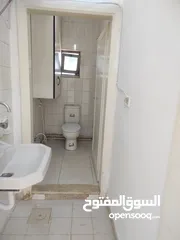  11 للايجار روف بإطلالة مميزة