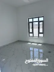  29 فيلا طابقين سمائل طوي النصف مربع 1 قريب من الشارع المرصوف مقابل الشارع العام ومستشفى سمائل الحديد