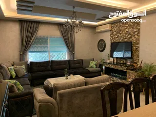  18 شقة طابق ارضي للبيع بطبربور 212 متر