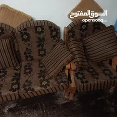  5 طقم موريس خشب زان أصلي و بحالة الجديد و اسفنج و تنجيد جديد للبيع و الله يطرح لك البركه .