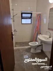  9 شقه لللبيع (جبل الحسين / شارع طبريا / عماره 67)