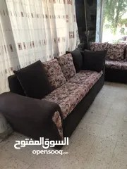  6 طقم كنب 8 مقاعد بحالة ممتازة
