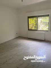  10 شقه مميزه للبيع في دير اغبار قرب مسجد الكاظم الطابق الاول