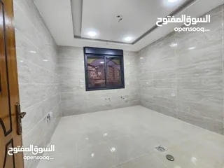  4 شقه جديده طابق اول هندسي(طابقيه ) سوبر ديلوكس