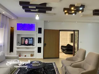  12 شقة مفروشة الاجار في رام الله  بطن الهوى 218 متر