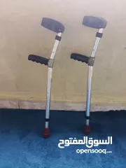  3 كراسي وعكازه سرير متحرك