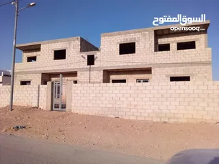  3 حي هادي فش حدا واجهت شارع حرم سكه الحديديه