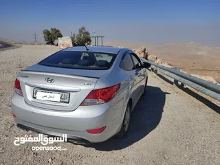  6 هيونداي اكسنت للبيع 4 غيار ديزل