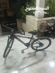  2 بسكليت 26 في حالة الوكالة لا يوجد به اضرار وبسعر رائعللبيع في مدينة اربد ايدون