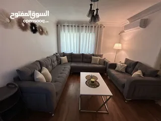  4 بيع طقم كنب   طقم لغرفة الجلوس بحالة جديدة استخدام خفيف